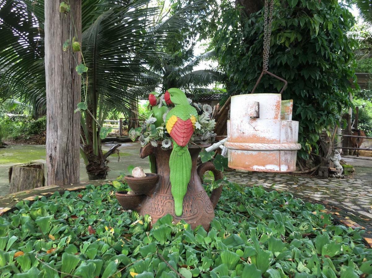 Scenic Riverside Resort Kamphaeng Phet Exterior foto